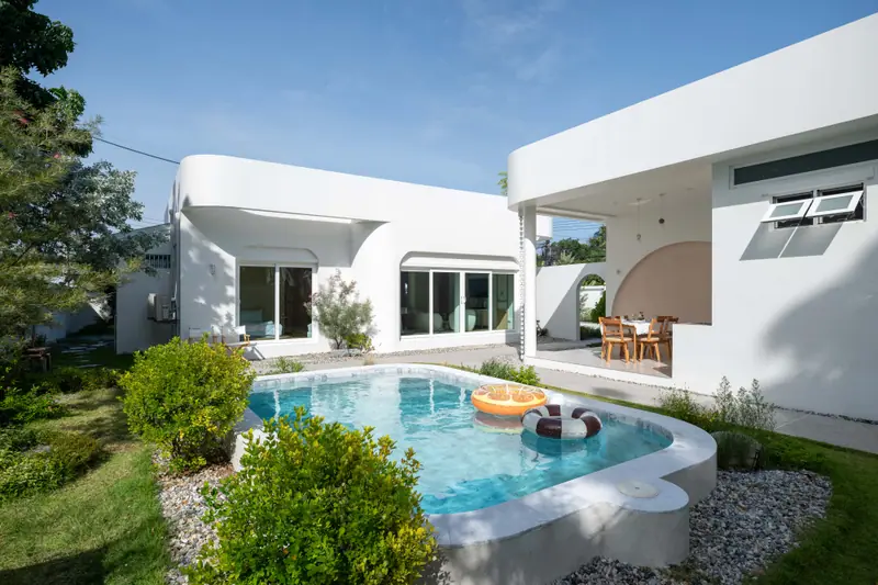 The Glam Poolvilla — ผลงานออกแบบโดย MAKE IT POP